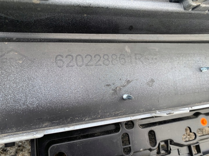 фото №16, Dacia sandero iii stepway бампер перед решётка 620228861r оригинал