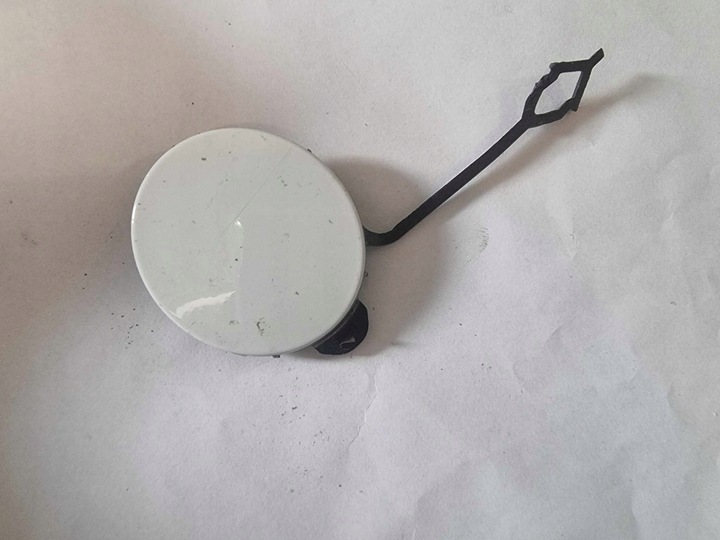 фото №1, Opel corsa f - заглушка фаркоп бампера перед