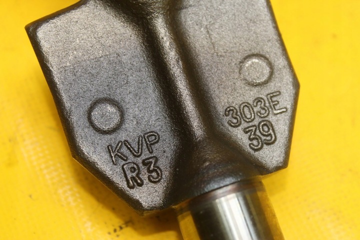 фото №7, Вал насоса масла passat b6 2.0 tdi 03g103537b