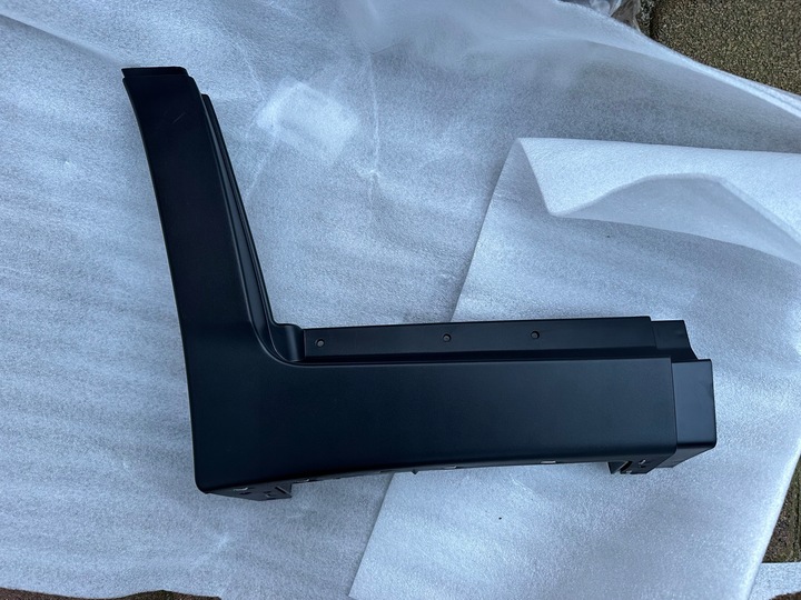 фото №1, Opel mokka x поріг планка порогова права нова оригінал ідеальна