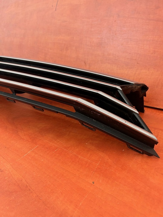 фото №9, Vw passat b8 3g0 рестайлінг 19- решітка радіатора решітка бампера перед переднє 3g0853653n