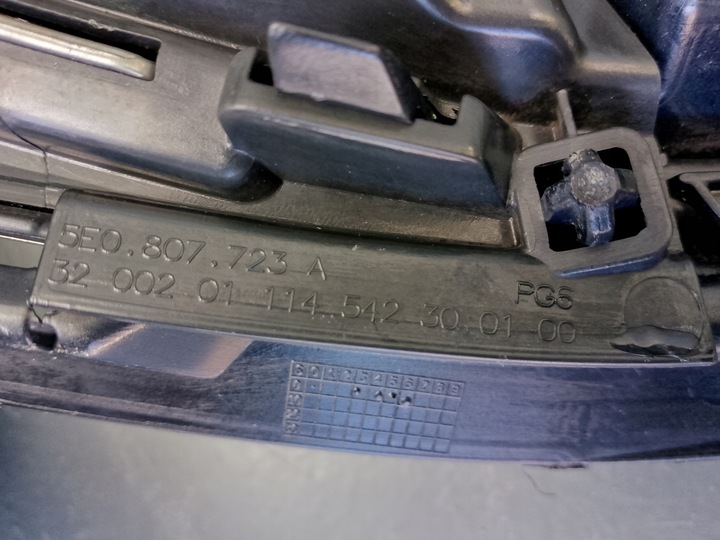 фото №10, Skoda octavia iii 3 рестайлінг 2016- решітка радіатора решітка радіатор перед 5e0807723a