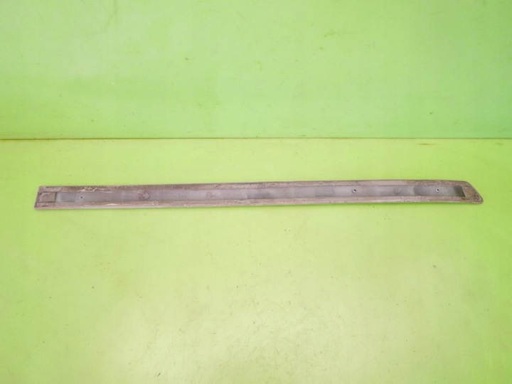 фото №8, Планка дверная левая зад ly7w audi a4 b7 04-08