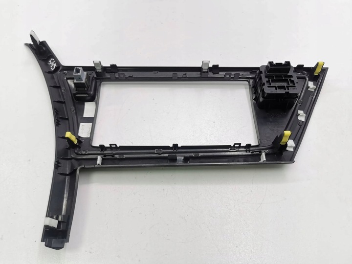 фото №12, Toyota auris e180 2015 консоль середня / радіо / gps