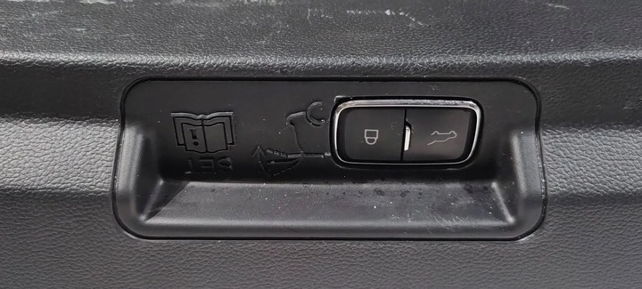 фото №7, Панель боковина обшивка оббивка кришки багажника ford explorer 2020-