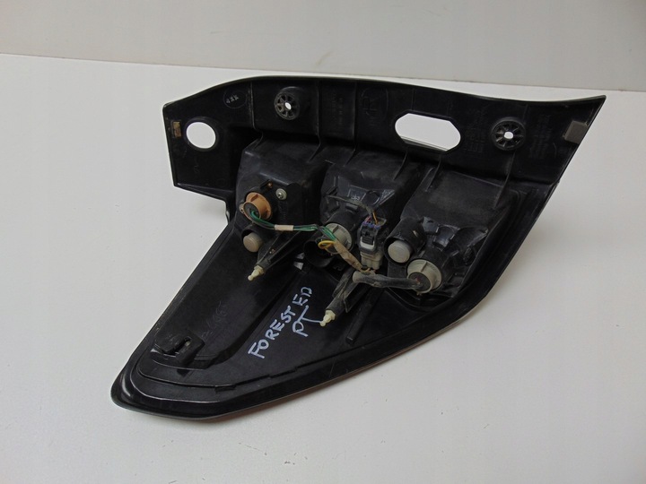 фото №8, Лампа правая зад subaru forester iii европа