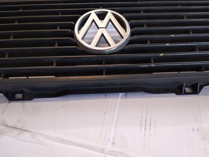 фото №14, Решётка решётка радиатора перед vw jetta i mk1 161853653b оригинал.