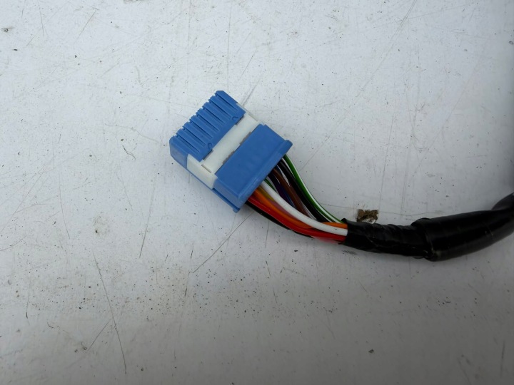 фото №10, Tesla модель y дзеркало праве 13 pin вкладка 8230