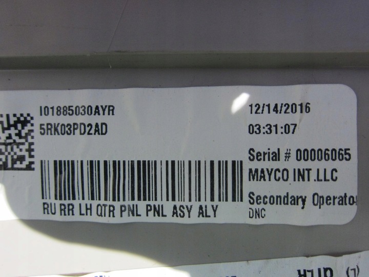 фото №10, Chrysler pacifica 2017 защита крышки багажника