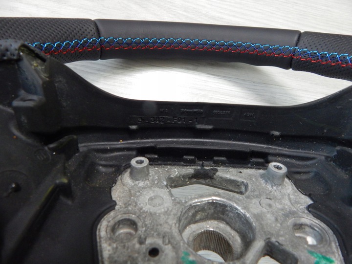 фото №9, Bmw f10 f11 f12 f01 f02 f06 f07 sport - кермо - obszycie 3-382-f01-1