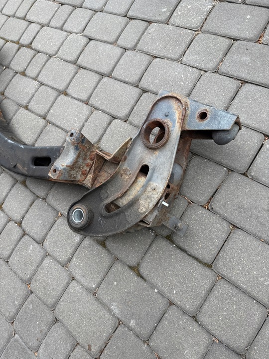 фото №5, Балка тележка подрамник траверса подвешивание iveco daily 99-14rok 35c 50c