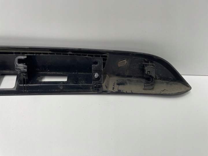 фото №12, Накладка крышки багажника зад dacia duster ii 848101807r