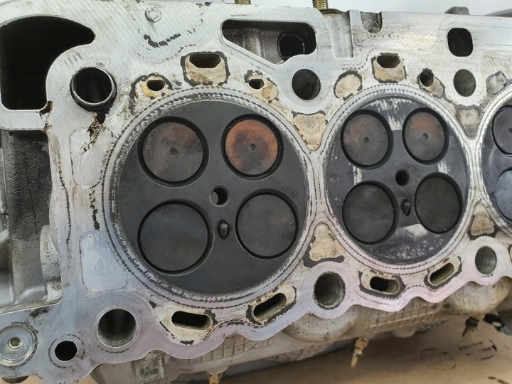 фото №12, Головка двигуна citroen c5 iii x7 2.7 v6 hdi