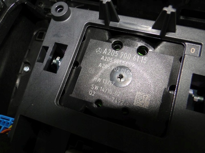 фото №8, Mercedes glc 253 панель выборщик пепельница туннель