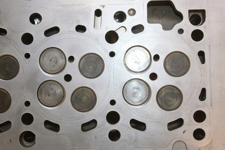 фото №9, Головка vw golf vii audi seat skoda 1.6 tdi clh 04l103373 04l353a