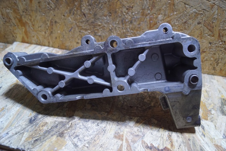 фото №6, Лапи двигателя iveco daily 14- 2.3 5801730025