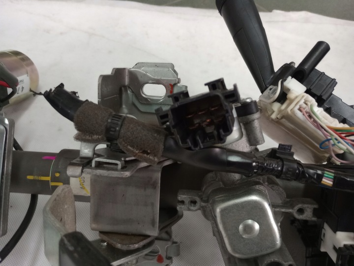 фото №7, Celerio 2015 усилитель электрические замок зажигания комбинированный лента 38720-84m01