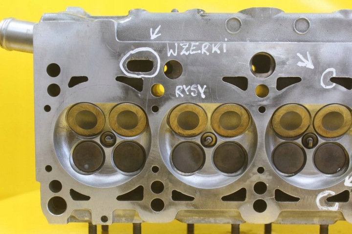 фото №9, Головка двигуна права audi a8 s8 d2 4.2 b v8 abz 077103373ae