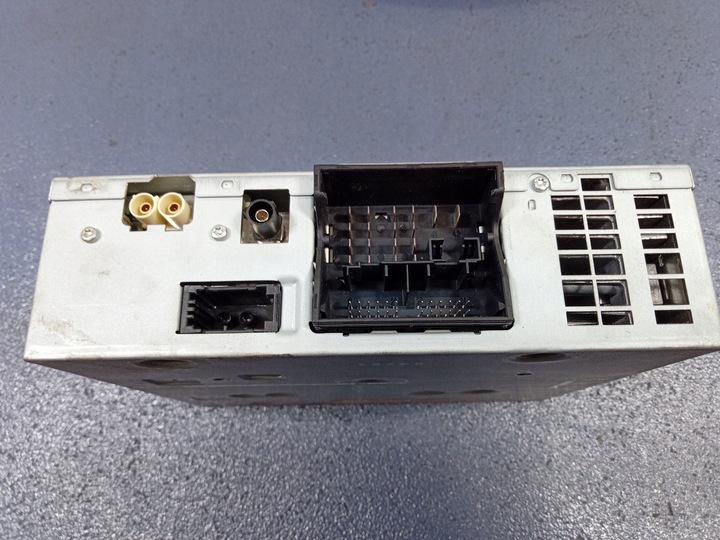 фото №5, Audi q7 i 4l тюнер радио 4f0035061