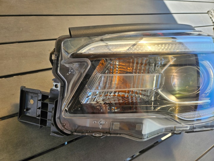 фото №14, Subaru forester v фара полный led левые перед