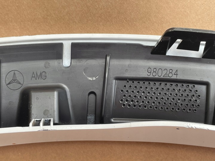 фото №10, Mercedes glc w254 amg права планка крила зад задня