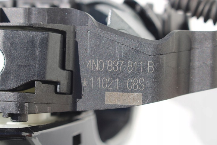 фото №15, Audi rsq8 ручка ручка дверь 4m8837205b 4m8837206b lc9x 2t2t rs q8 4n09277