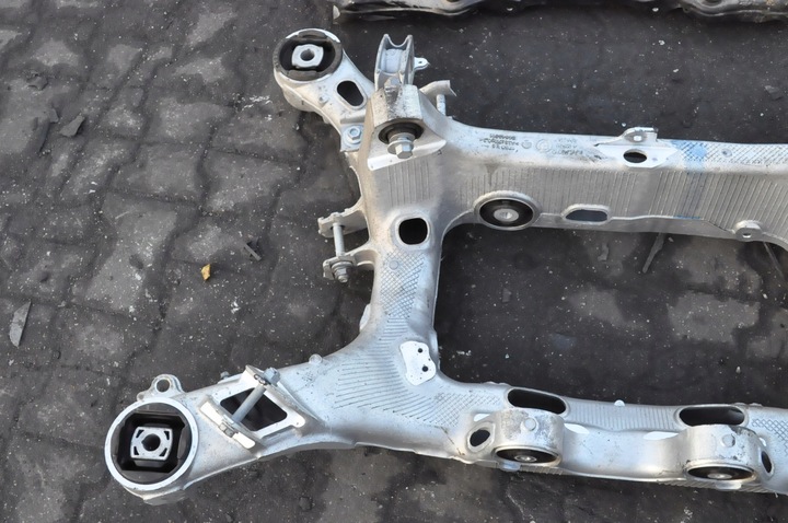 фото №9, Bmw 5 g60 530e плагін гібрид 2.0 299km балка підвішування зад підрамник 8831012