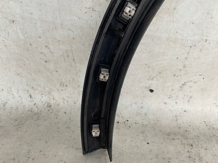 фото №14, Audi rsq8 18- планка крыльев перед правая 4m8853718e