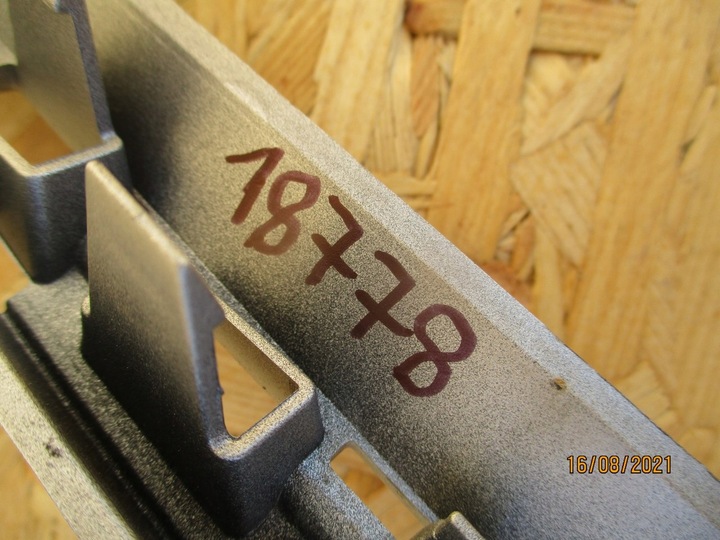 фото №9, Mercedes cla w118 планка решётка радиатора решётка перед