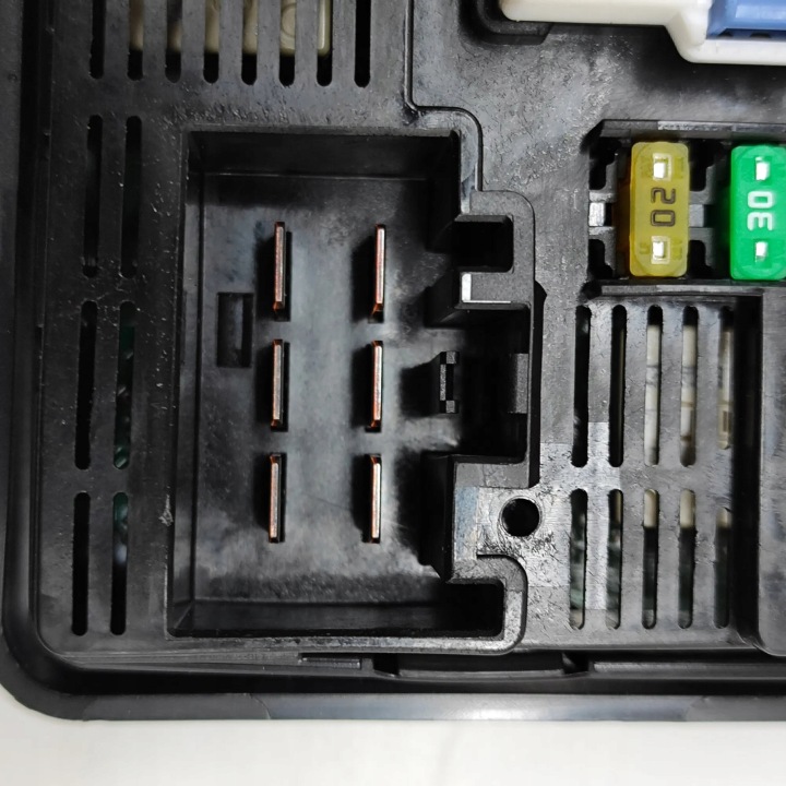 фото №7, Блок предохранителей nissan qashqai iii j12 284b76ra2d 28356099 1.3l
