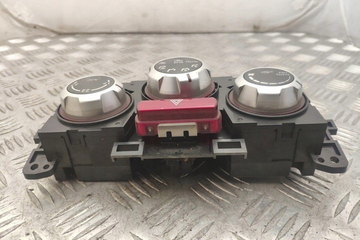 фото №7, Панель strerowania кондиционера subaru forester sh_ 72311sc060 2.0l дизель