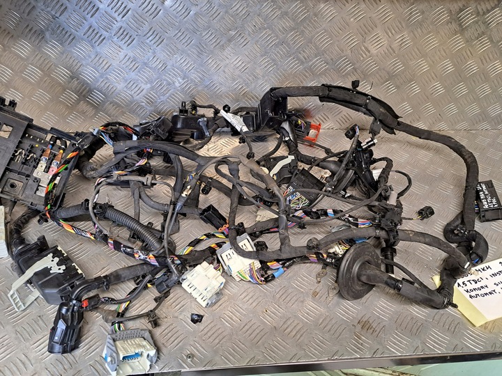 фото №7, Ford focus mk4 1.5 tdci установка камери двигуна