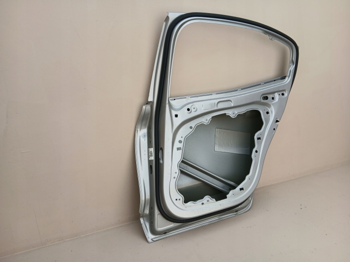 фото №11, Volvo s60 iii 3 2018- правая дверь задние зад правое 31479109