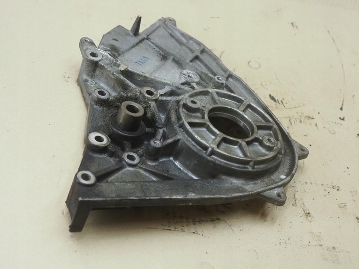 фото №11, Hyundai h1 2.5 td d4bf крепление насоса впрыскивающая