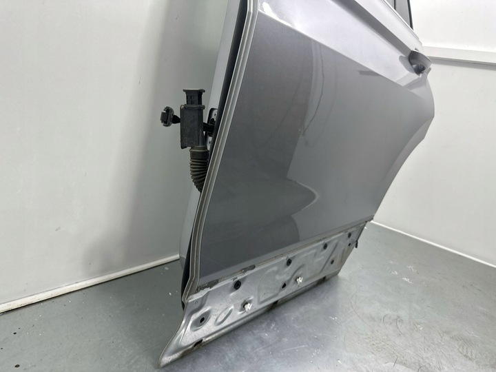 фото №10, Volkswagen tiguan allspace 2019 зад сторона левая дверь задние lb7s