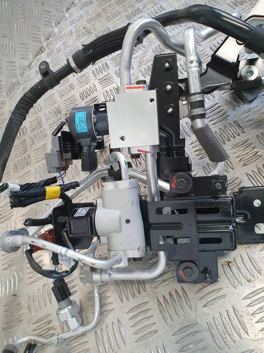 фото №7, Renault megane e-tech 2022-2024 шланг клапан кондиционера