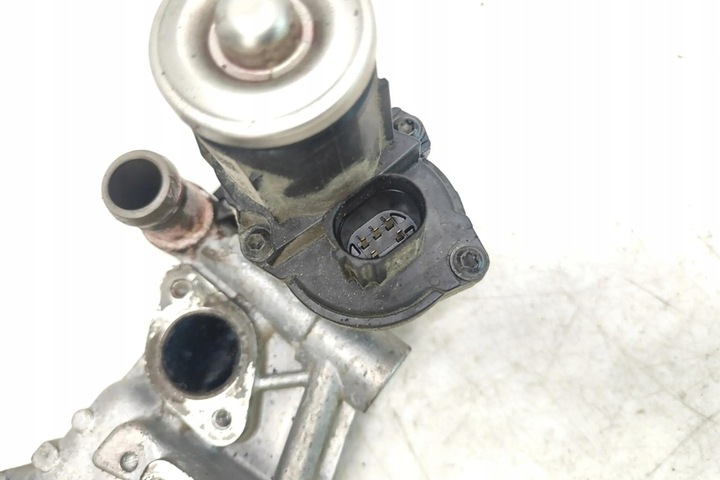 фото №8, Радіаторів egr vw golf plus 5m1, 521 03l131512dq 1.6l дизель 77kw 2009