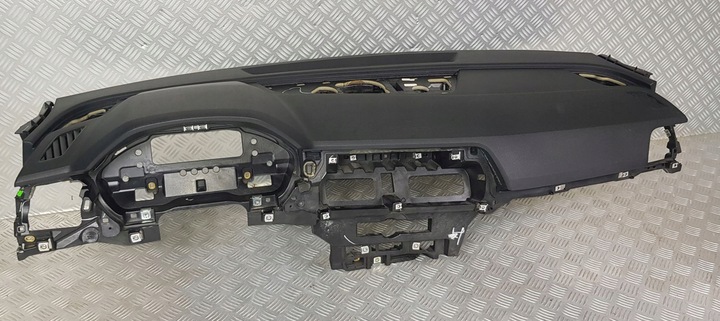 фото №13, Audi q5 80a панель роздавальна консоль капот чорна bez hud оригінал 16-23