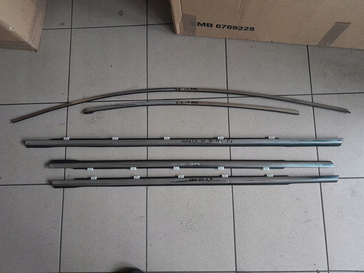 фото №2, Hyundai sonata vii lf 2015- планка двері хром ущільнювач скла хром накладка
