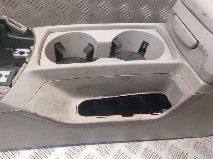 фото №9, Тунель середній підлокітник volvo v50 i