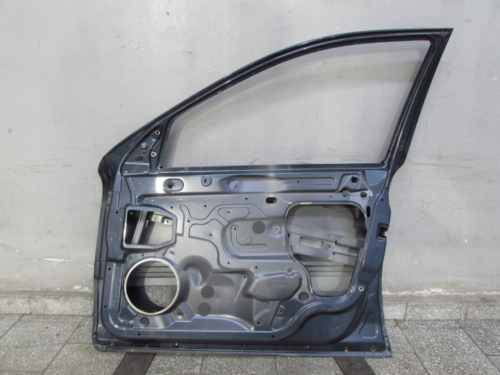 фото №8, Volvo s60 v70 ii xc70 00-10 двері перед праве