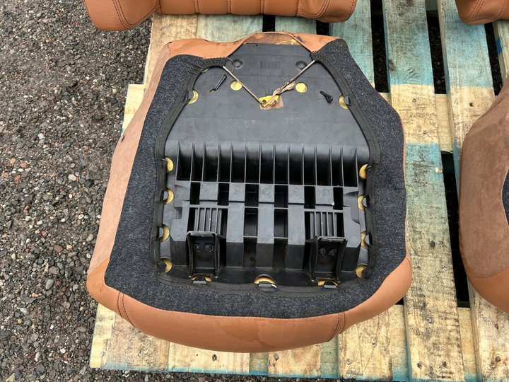 фото №12, Диван задняя сиденья зад maserati granturismo 2008r-