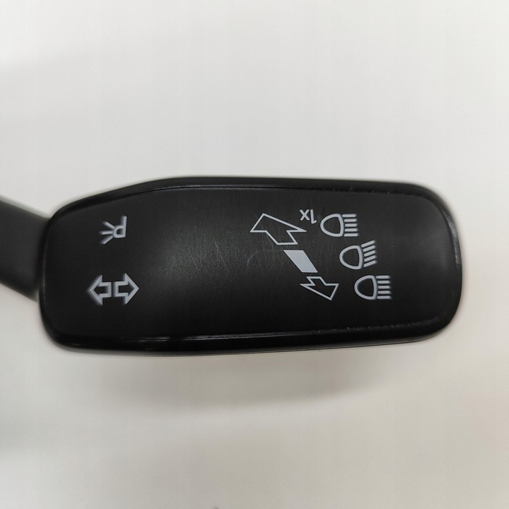 фото №12, Volkswagen passat b8 2016 кермовий/підкермовий / перемикач поворотів