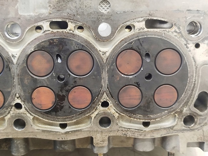 фото №9, Головка двигателя citroen peugeot ford 9688418110 c01 0200hl 2.0 hdi tdci 2