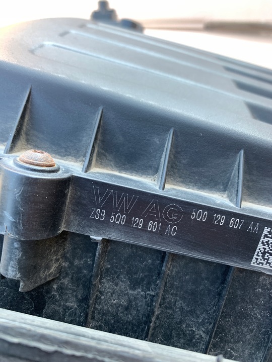 фото №9, 5q0129601ac корпус фільтра повітря vw skoda seat 2.0 tdi оригінал комплект
