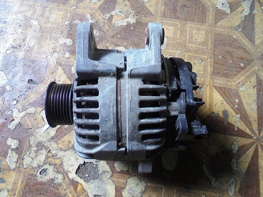 фото №1, Renault clio iii rs f1 генератор 231000646r