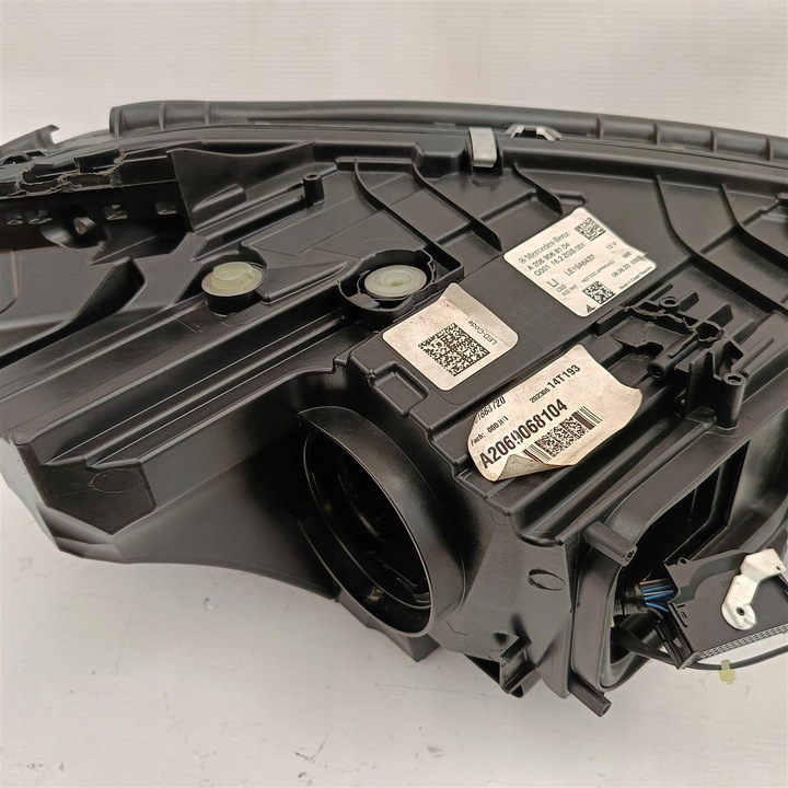 фото №7, Лампа левая перед mercedes c 206 w206 полный led a2069068104