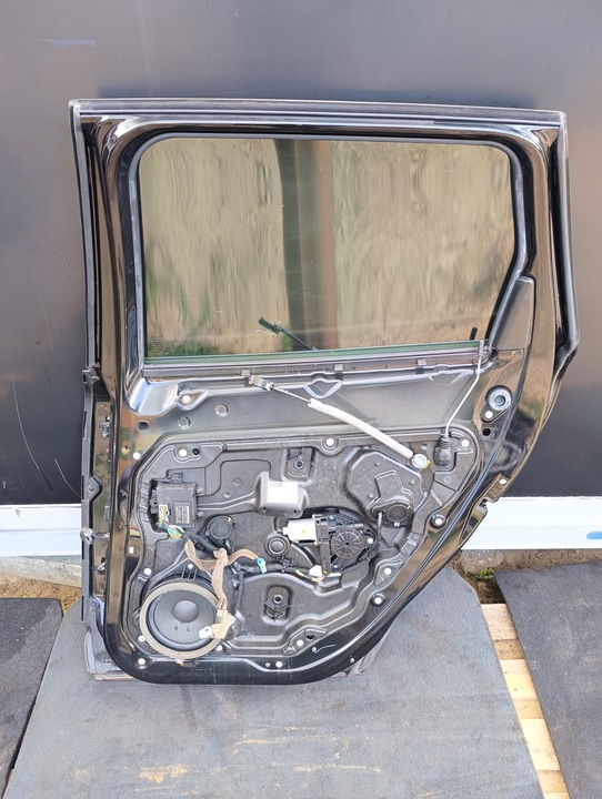 фото №12, Дверь правые задние правый зад volvo xc60 i 452-46 bez оборудование чёрные