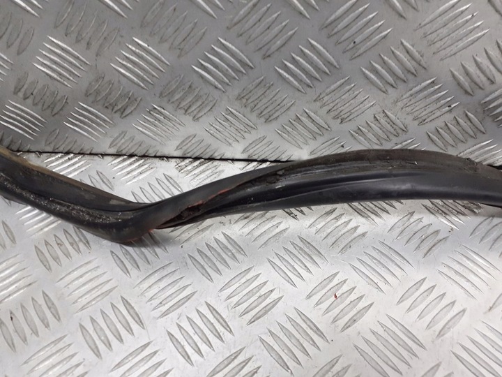 фото №6, Прокладка переднього скла skoda 105 s 1982 r.