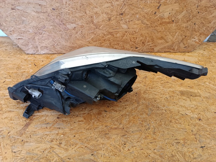 фото №16, Лампа правый перед toyota avensis iii t27 08- 81126-05310